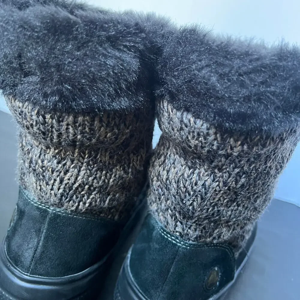 Crocs Womens Cozycrocs Cozy Boots Gray Black Leather Faux Fur Trim size 7